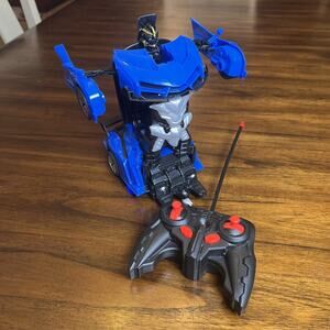 Mindscope Turbo Twister 2 in 1 Blue Morpher RC Car With Remote Drive Turn Dance